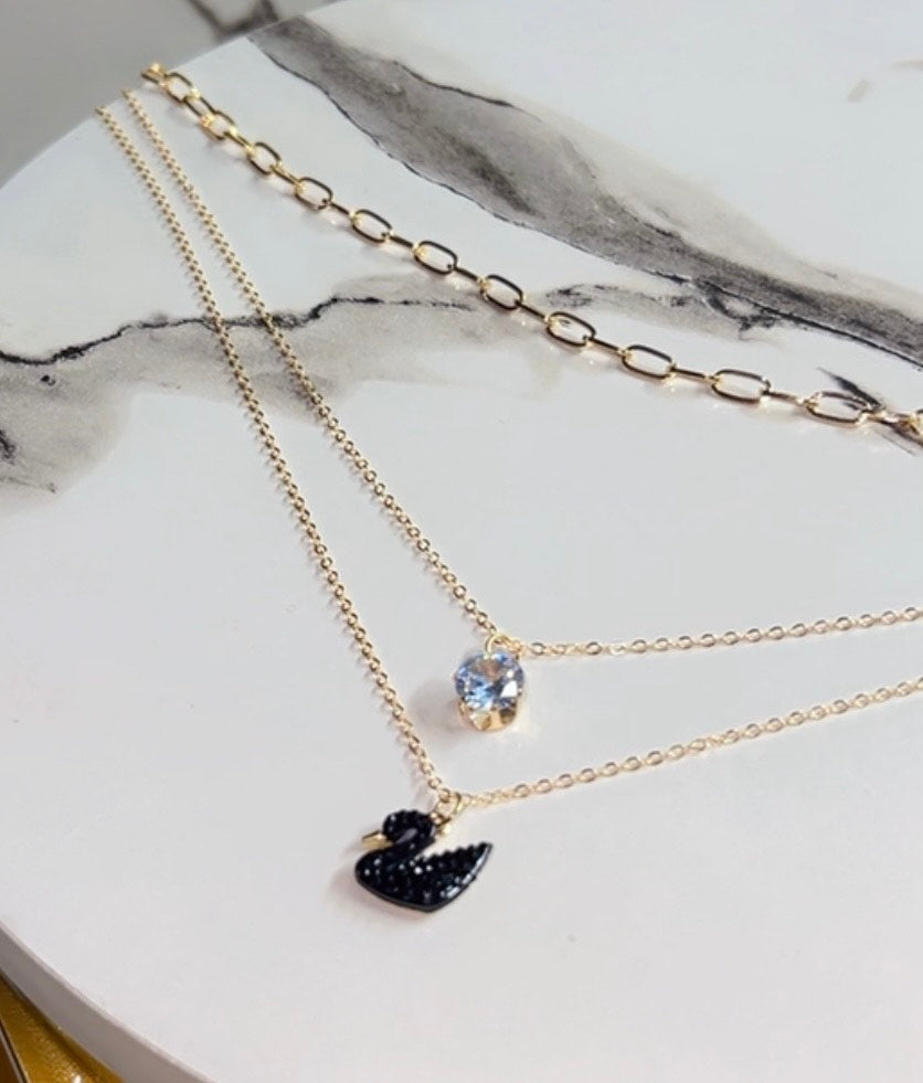 Swan three-layered necklace
