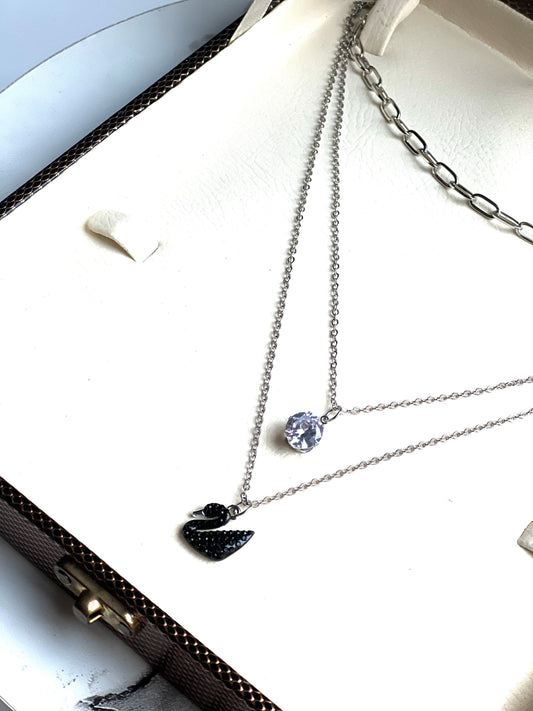 Swan three-layered necklace